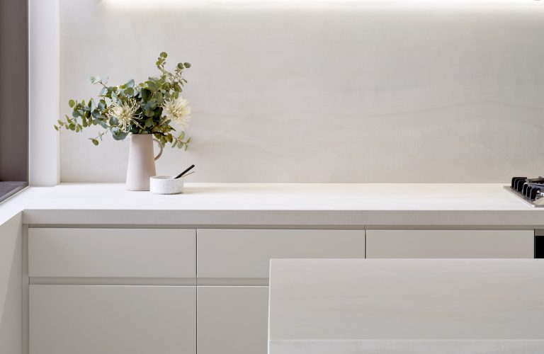apt1.01_kitchen_closeup